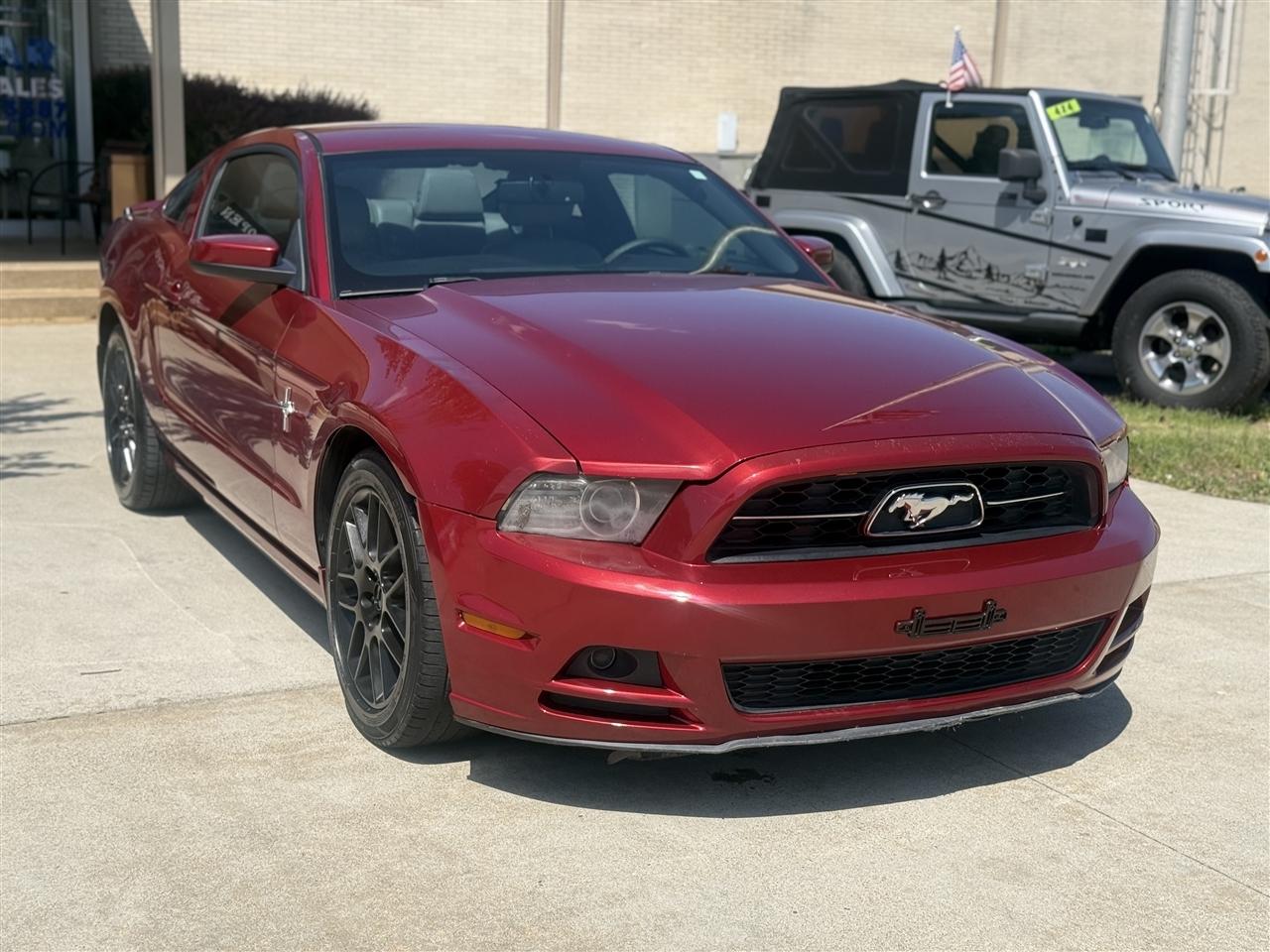 Ford Mustang V6 Coupe 2014