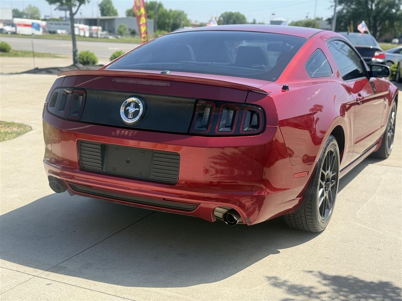 Ford Mustang V6 Coupe 2014