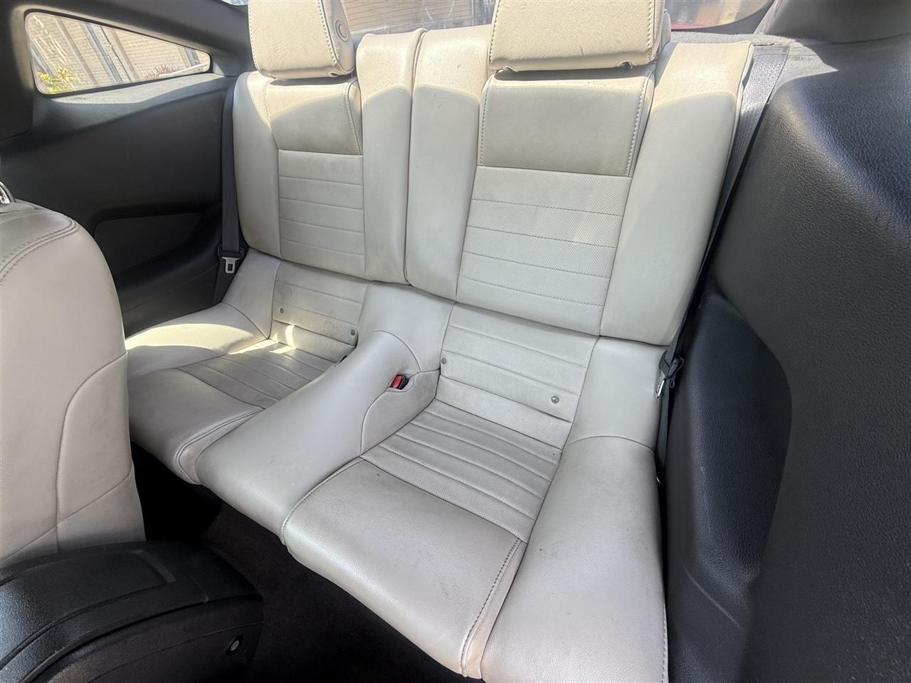 Ford Mustang V6 Coupe 2014