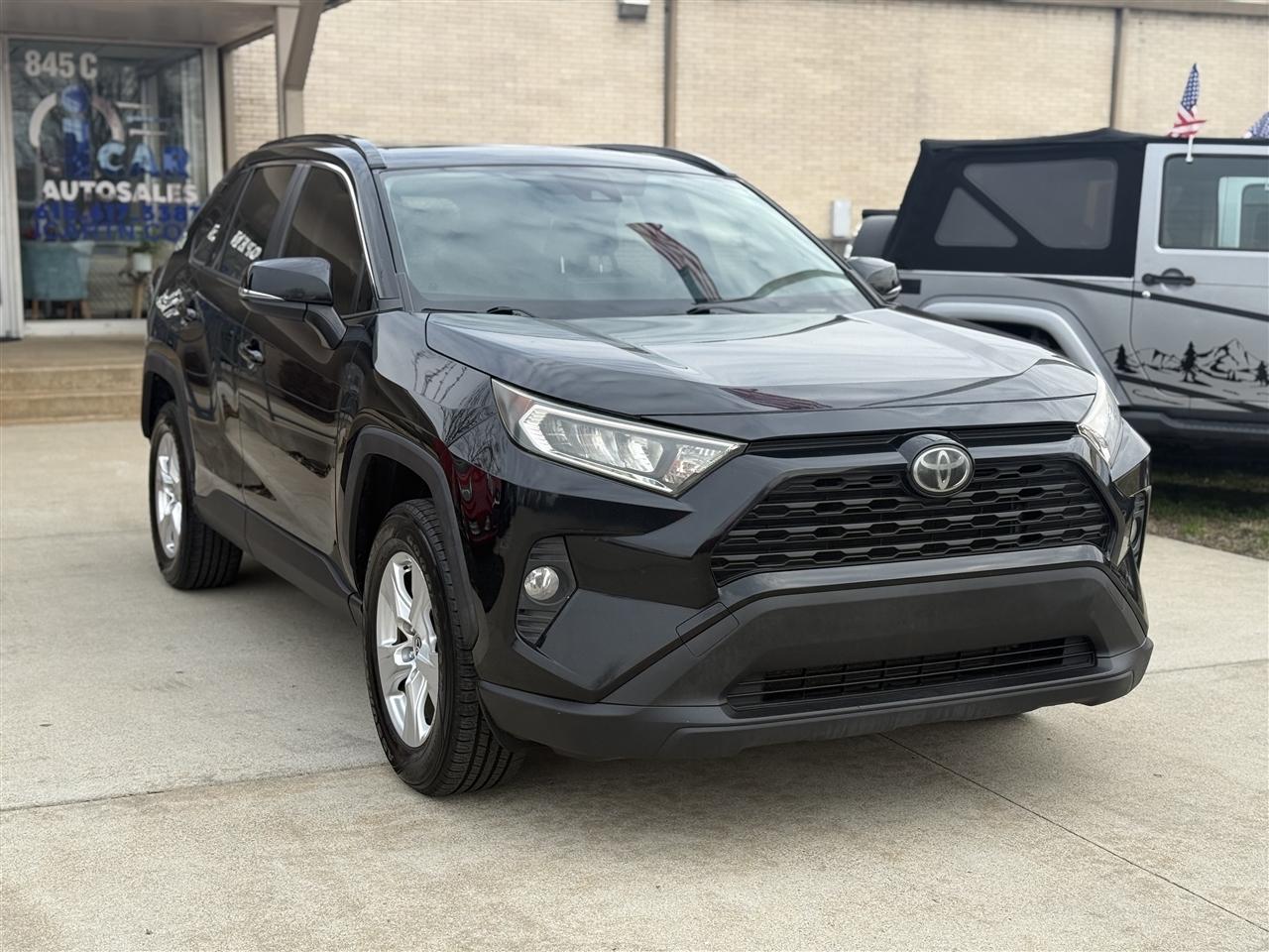 Toyota RAV4 XLE 2019