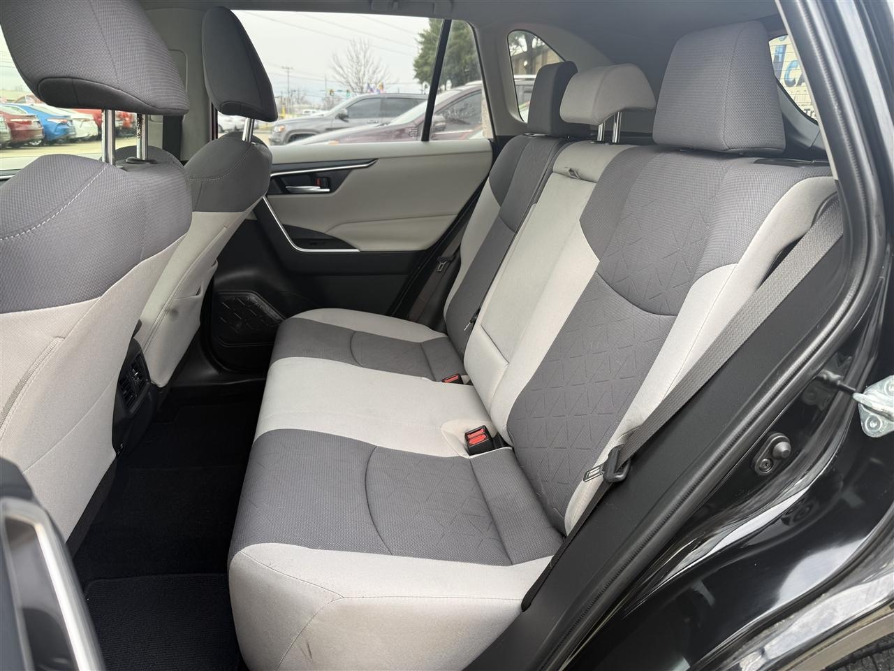 Toyota RAV4 XLE 2019