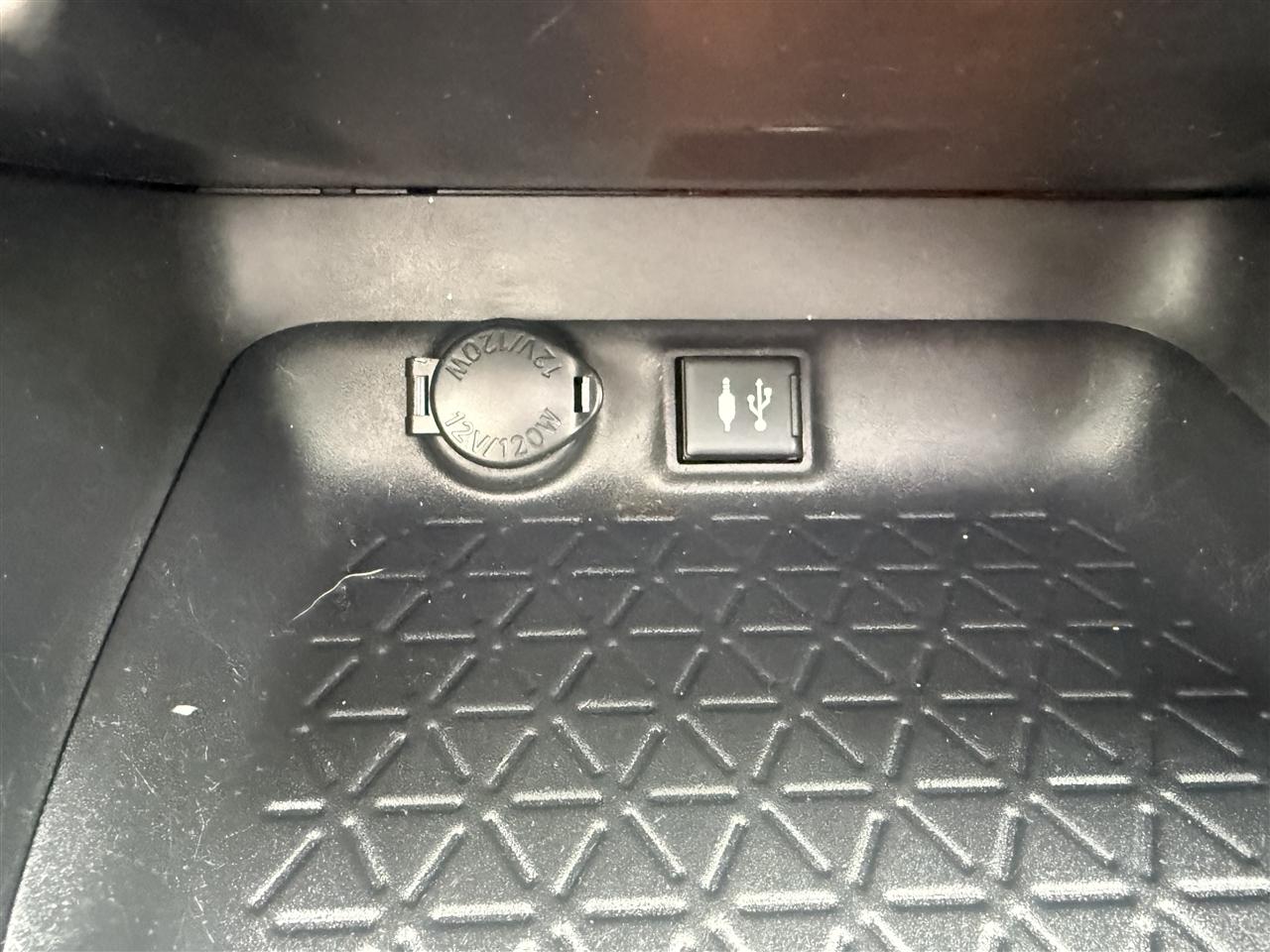 Toyota RAV4 XLE 2019