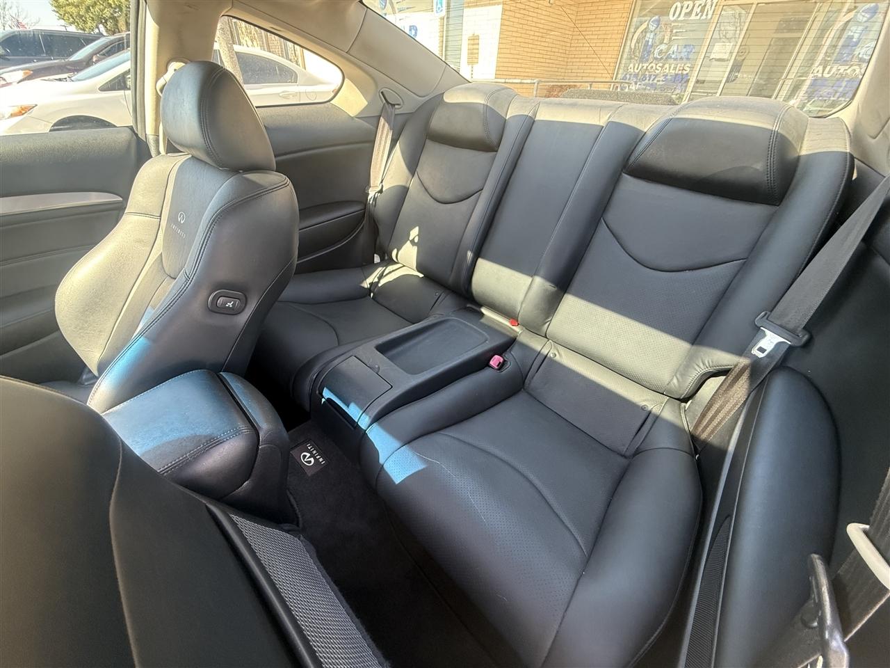 Infiniti Q60 Coupe AWD 2014