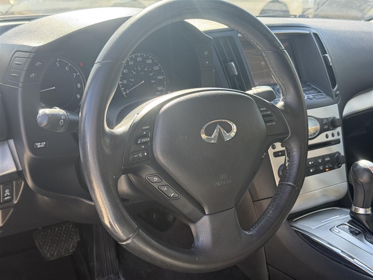 Infiniti Q60 Coupe AWD 2014