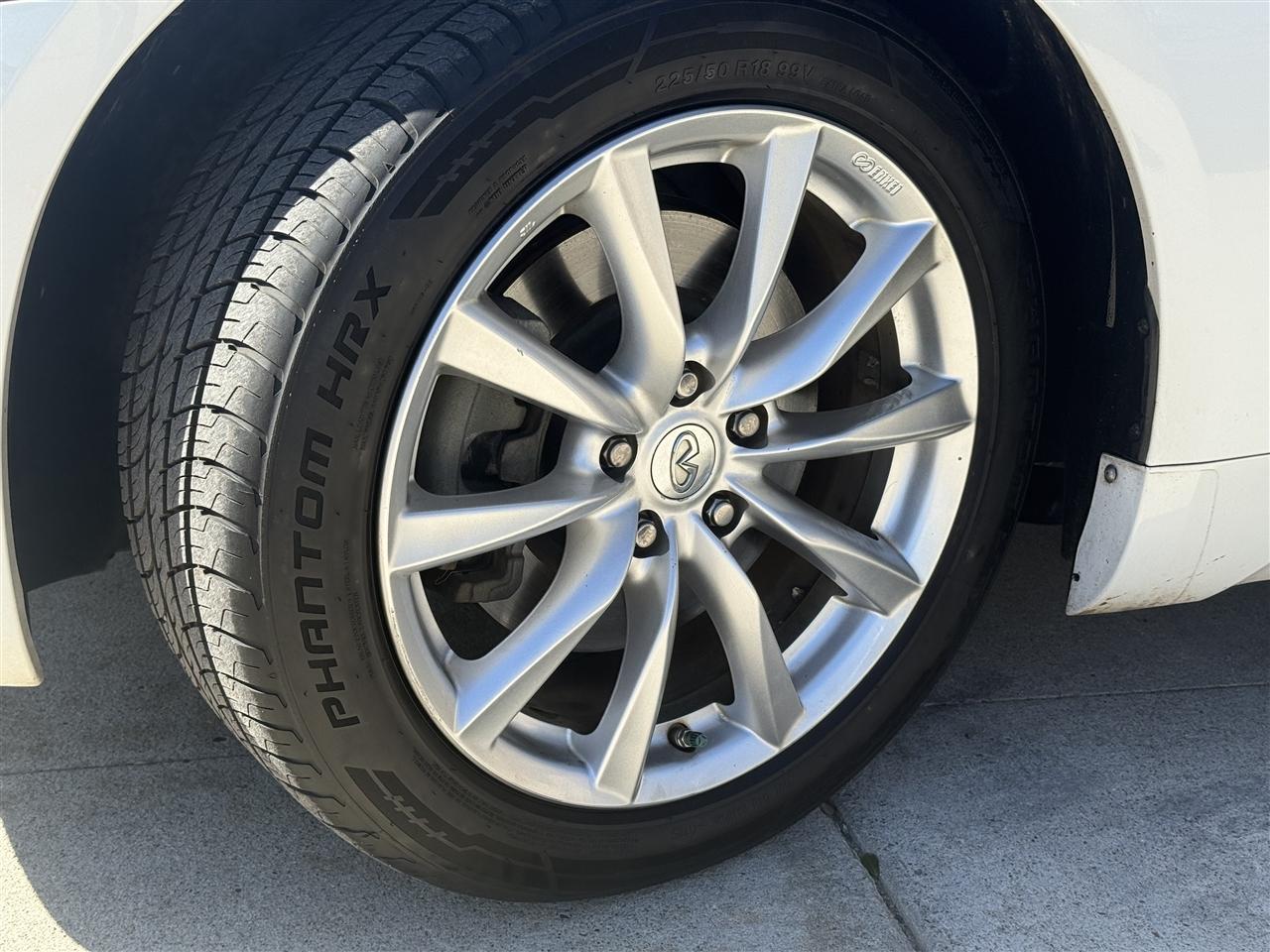 Infiniti Q60 Coupe AWD 2014