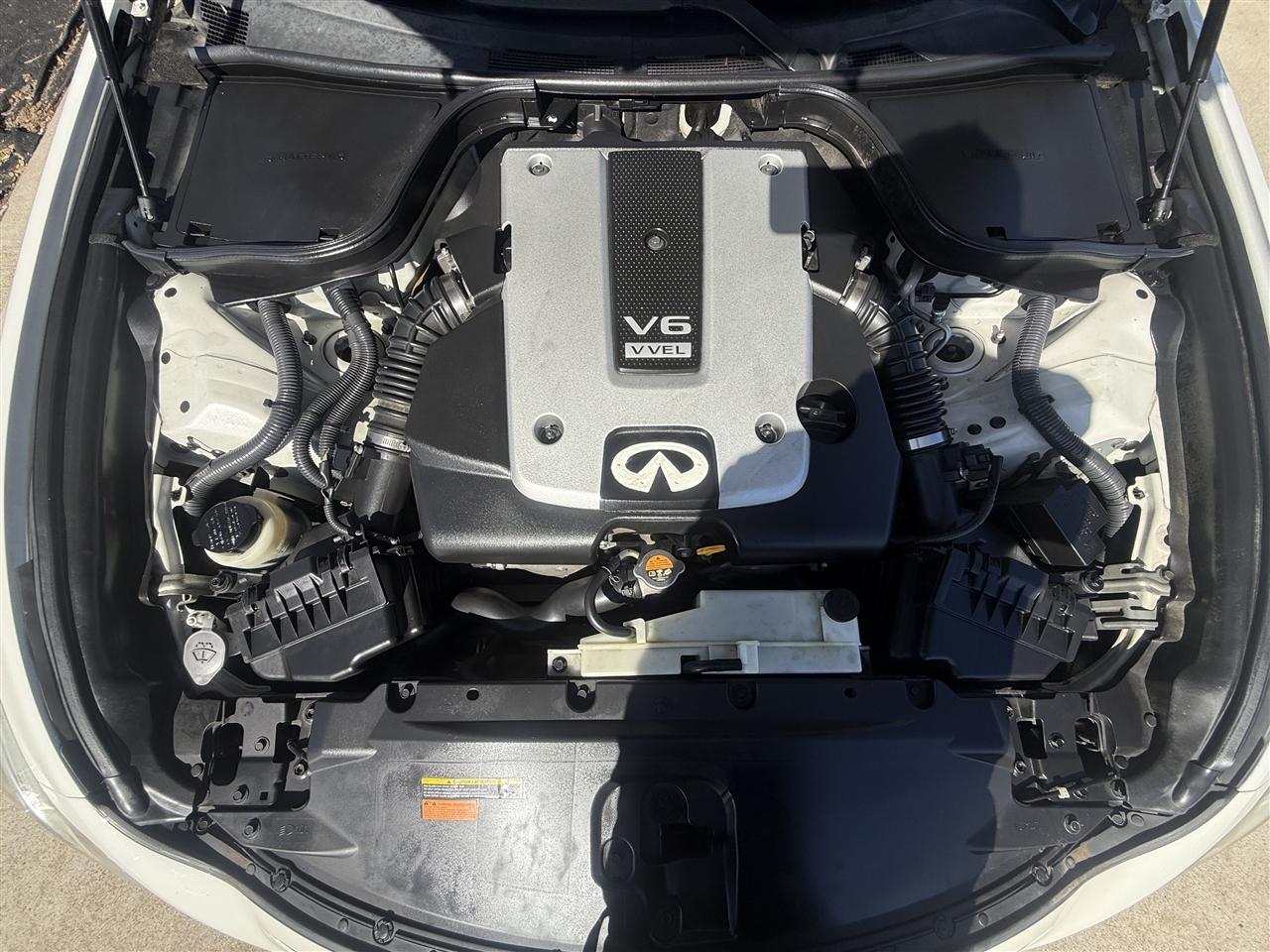 Infiniti Q60 Coupe AWD 2014