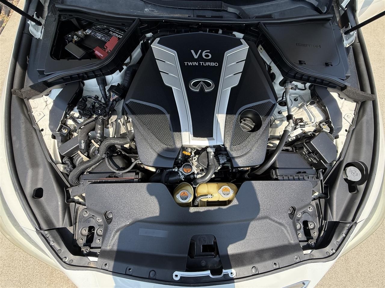 Infiniti Q50 Red Sport 400 2017