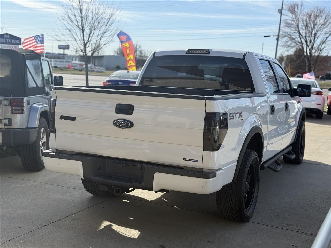 Ford F-150 XL SuperCrew 5.5-ft. Bed 4WD 2014