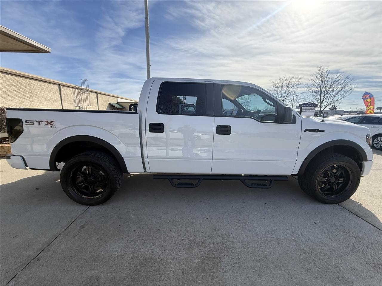 Ford F-150 XL SuperCrew 5.5-ft. Bed 4WD 2014
