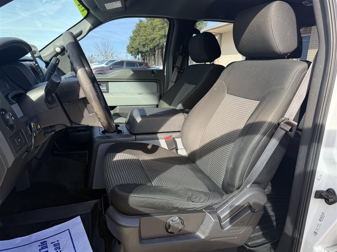 Ford F-150 XL SuperCrew 5.5-ft. Bed 4WD 2014