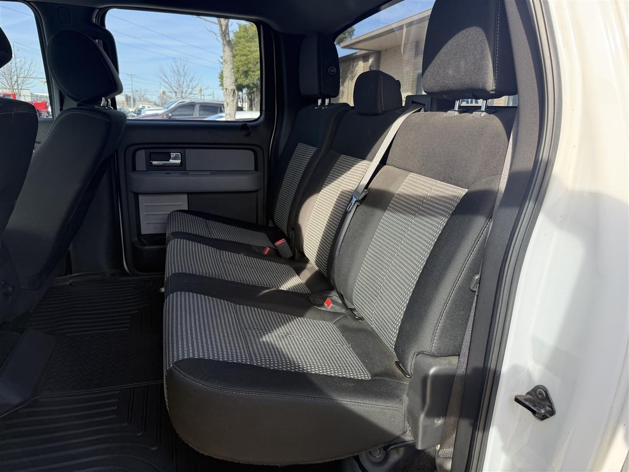 Ford F-150 XL SuperCrew 5.5-ft. Bed 4WD 2014