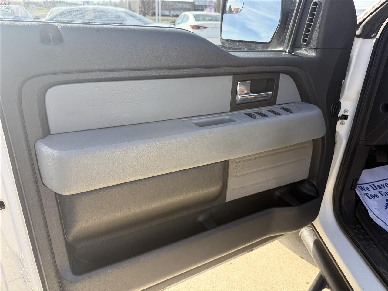 Ford F-150 XL SuperCrew 5.5-ft. Bed 4WD 2014