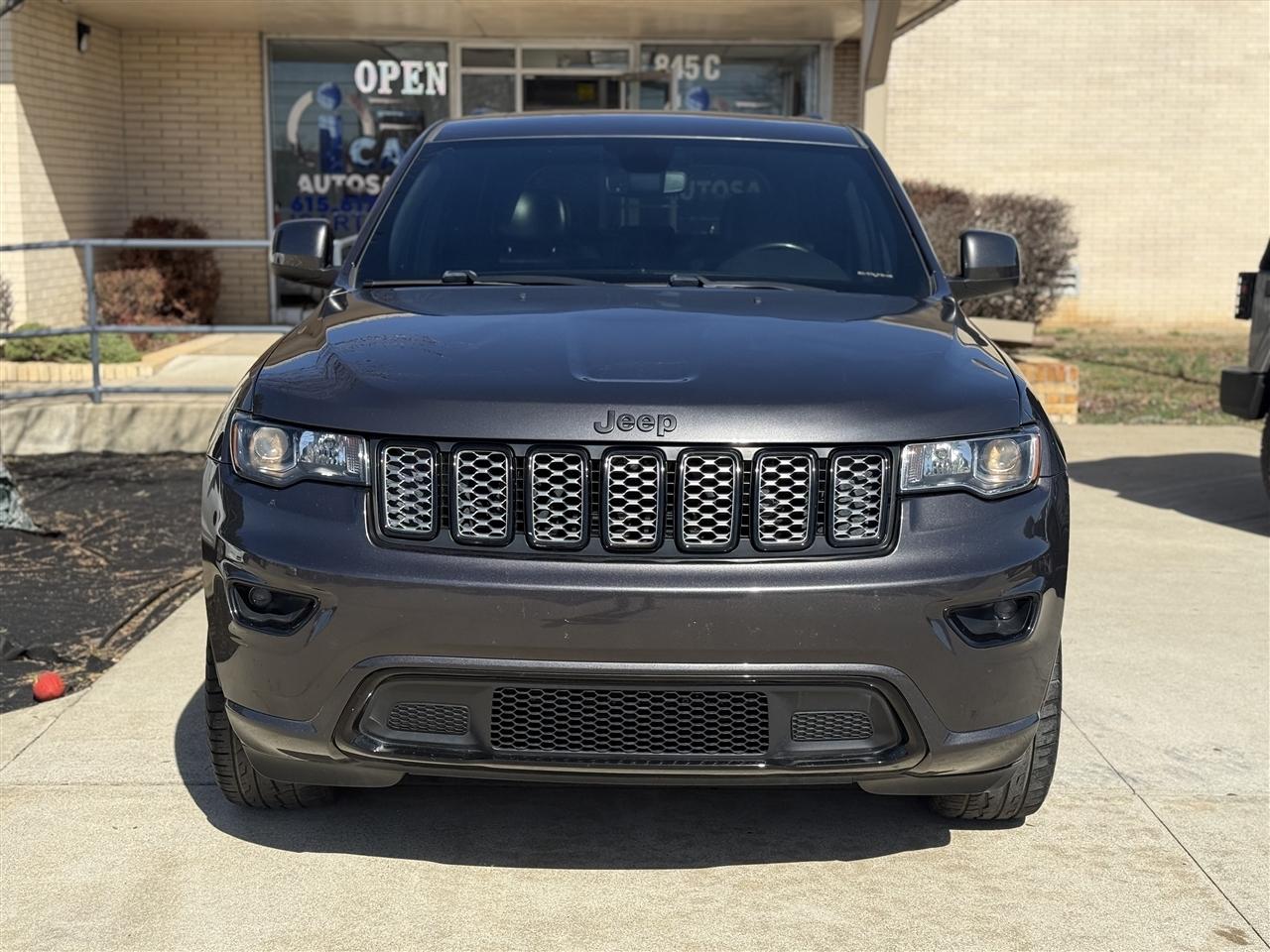 Jeep Grand Cherokee Laredo 2WD 2020