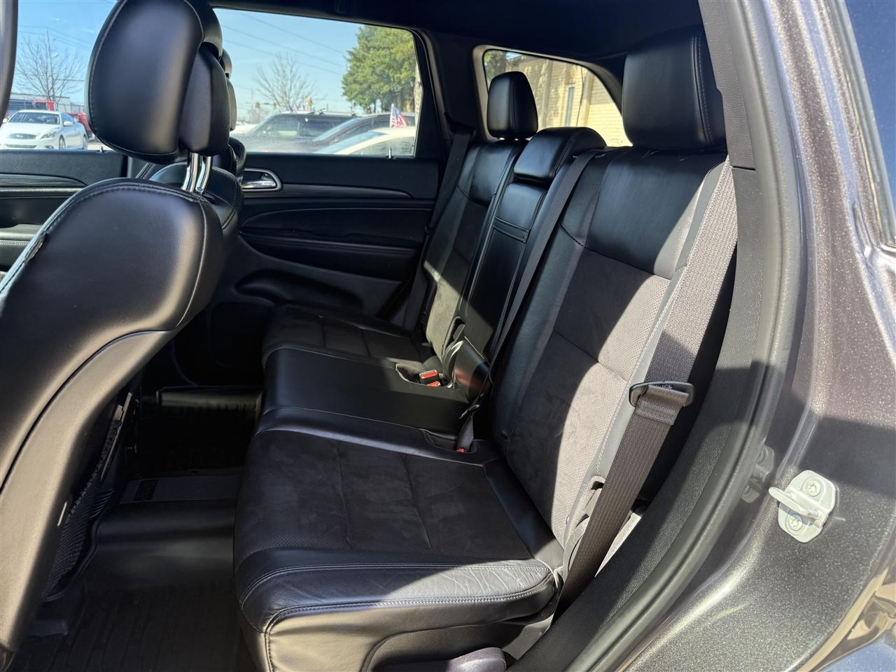 Jeep Grand Cherokee Laredo 2WD 2020