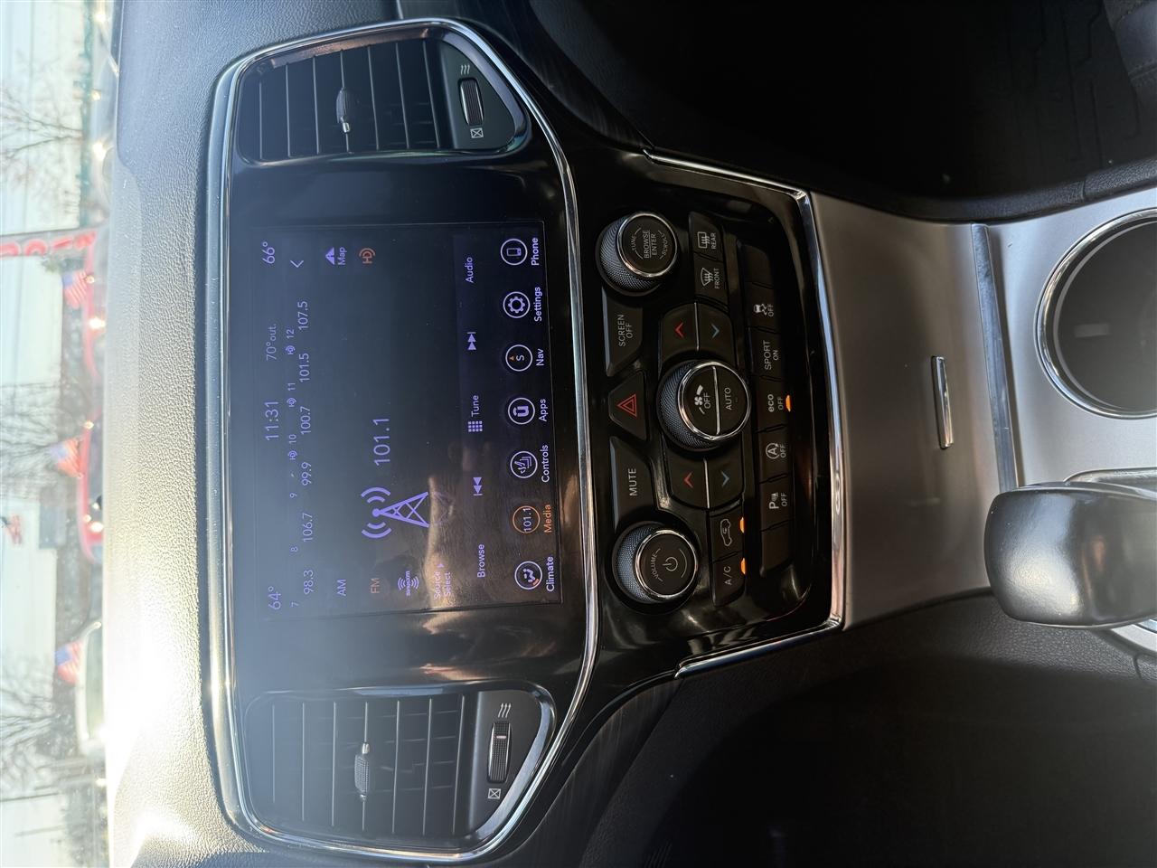 Jeep Grand Cherokee Laredo 2WD 2020