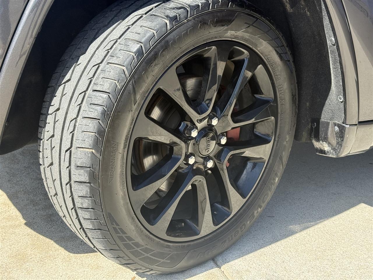 Jeep Grand Cherokee Laredo 2WD 2020