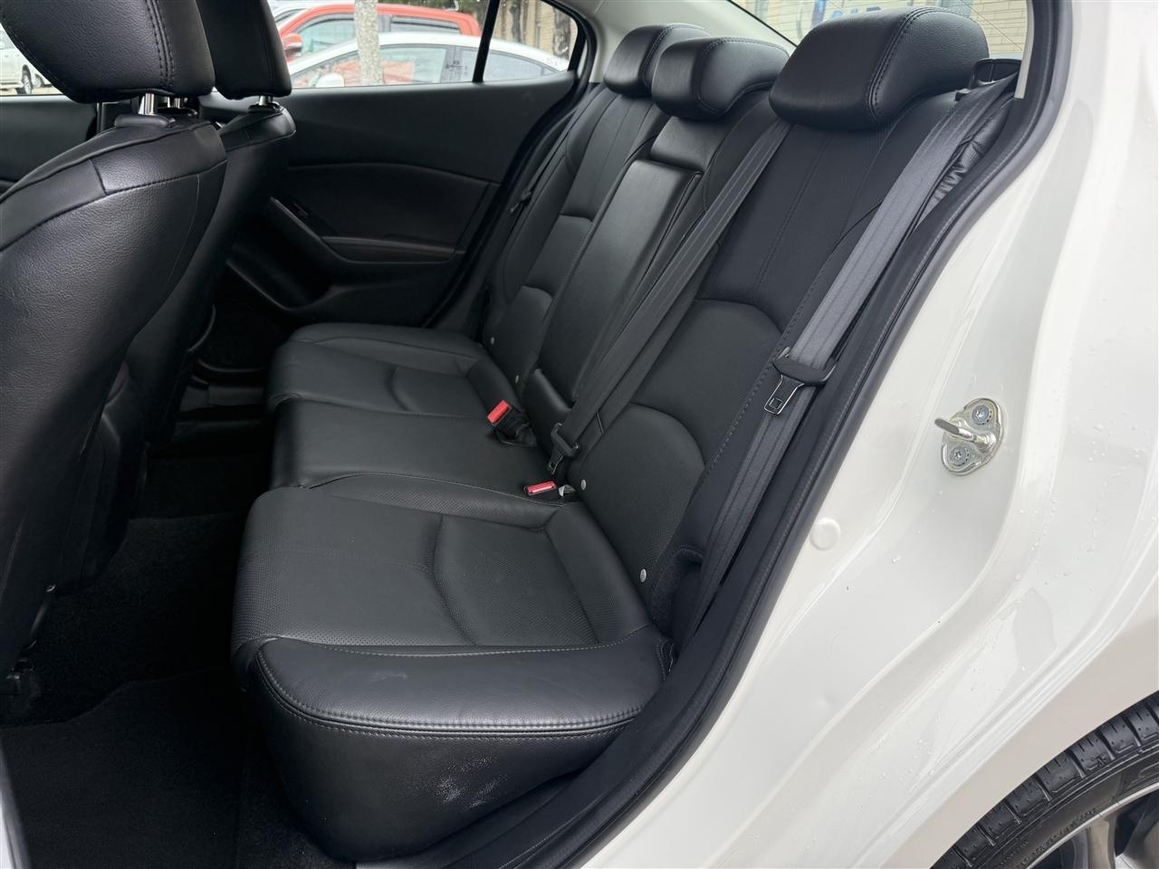 Mazda MAZDA3 s Grand Touring AT 4-Door 2018