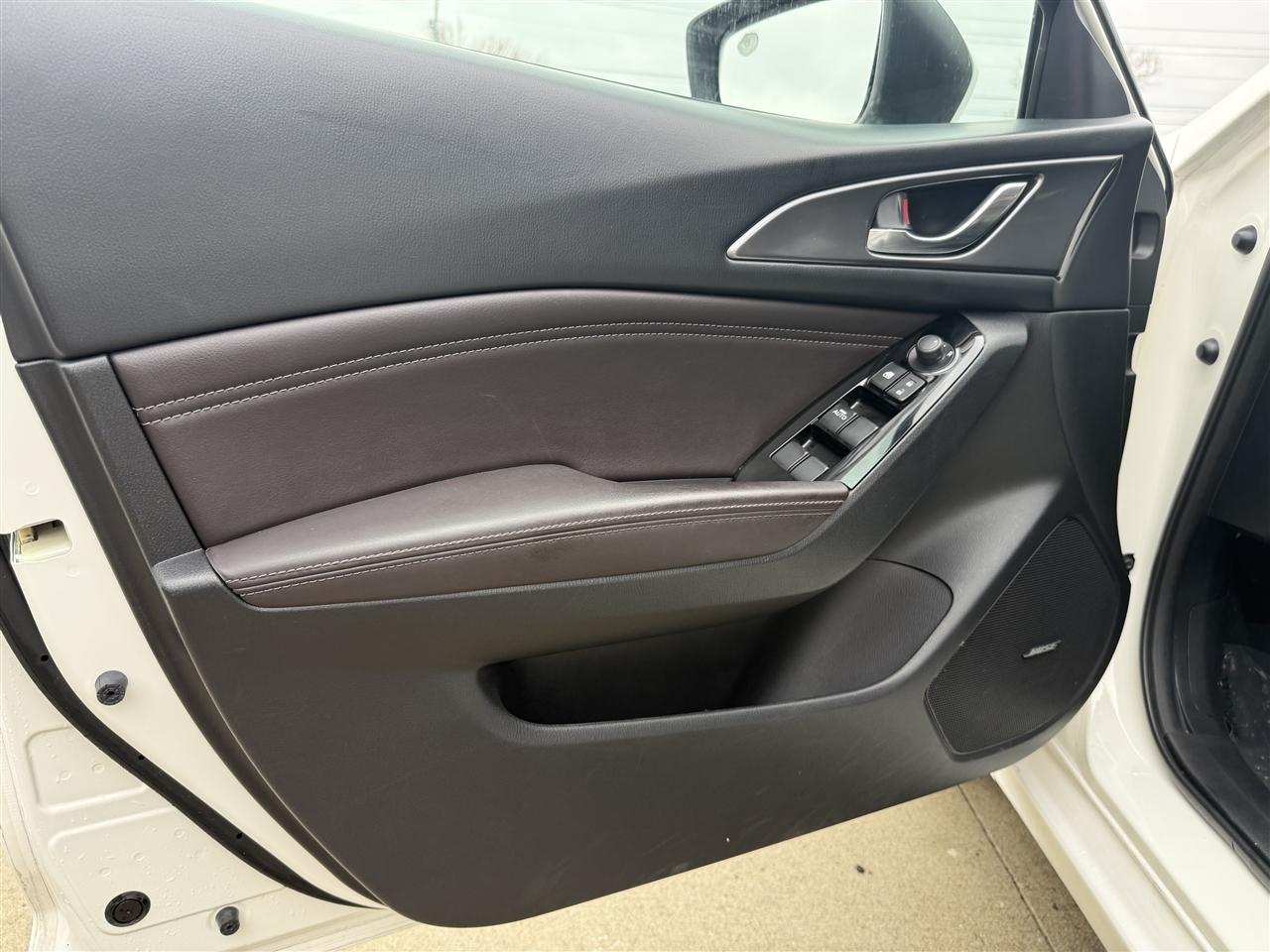 Mazda MAZDA3 s Grand Touring AT 4-Door 2018