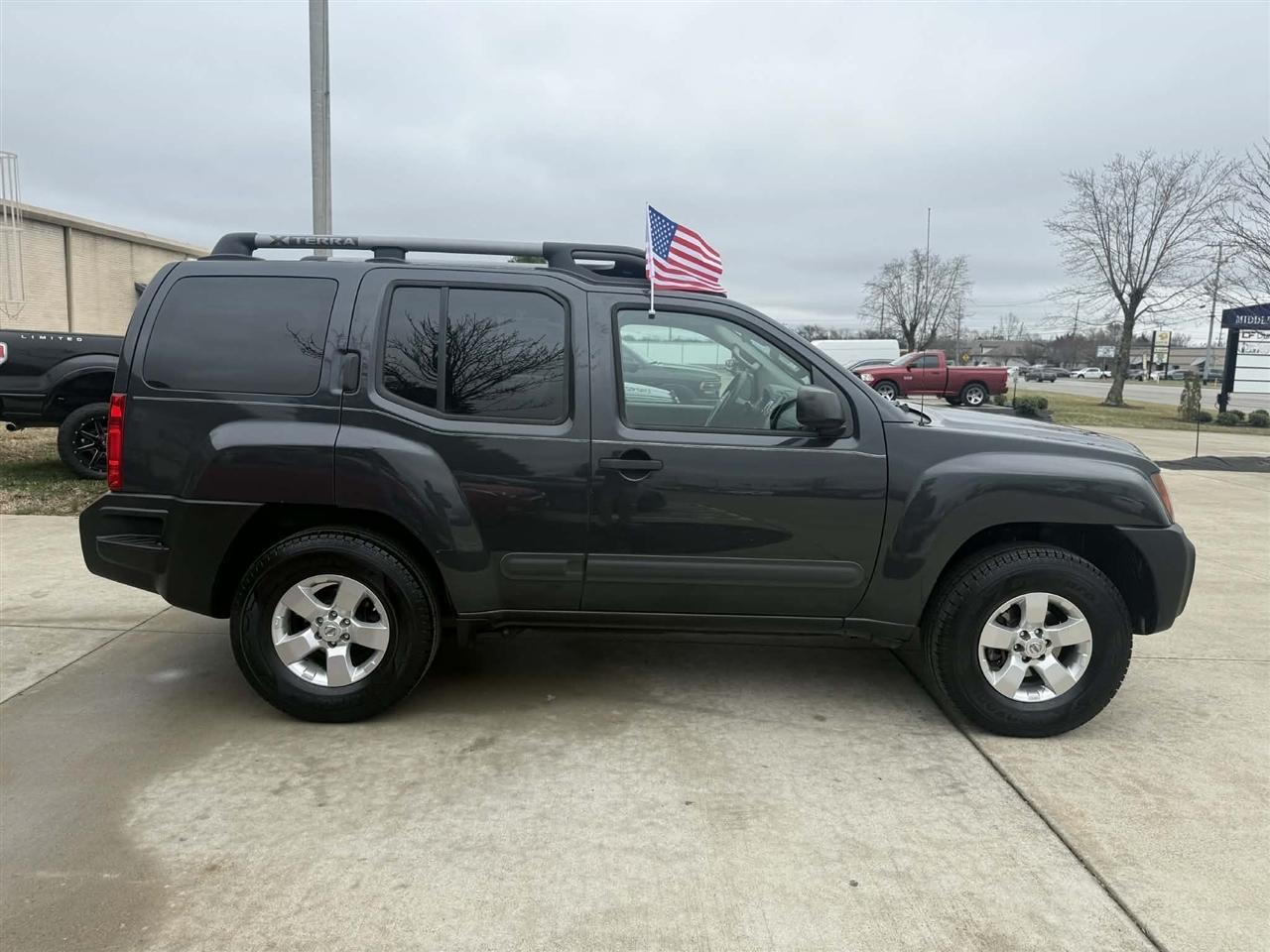 Nissan Xterra S 2WD 2013