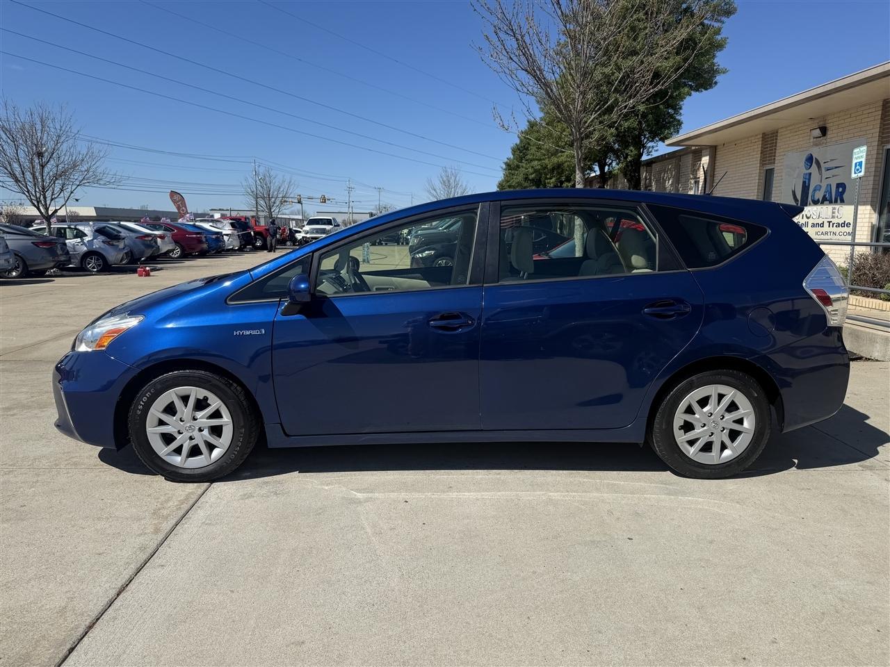 Toyota Prius V Two 2012