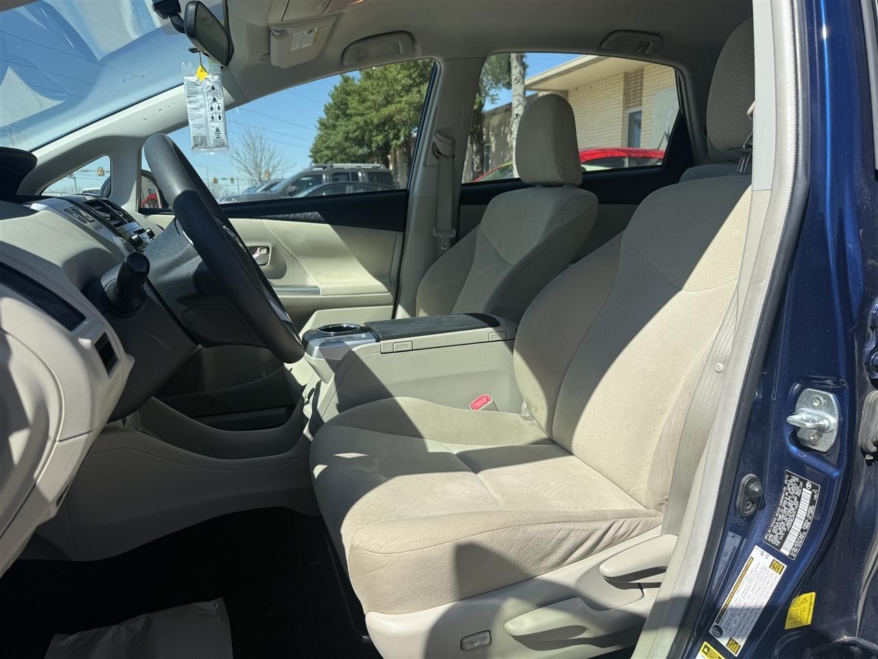 Toyota Prius V Two 2012