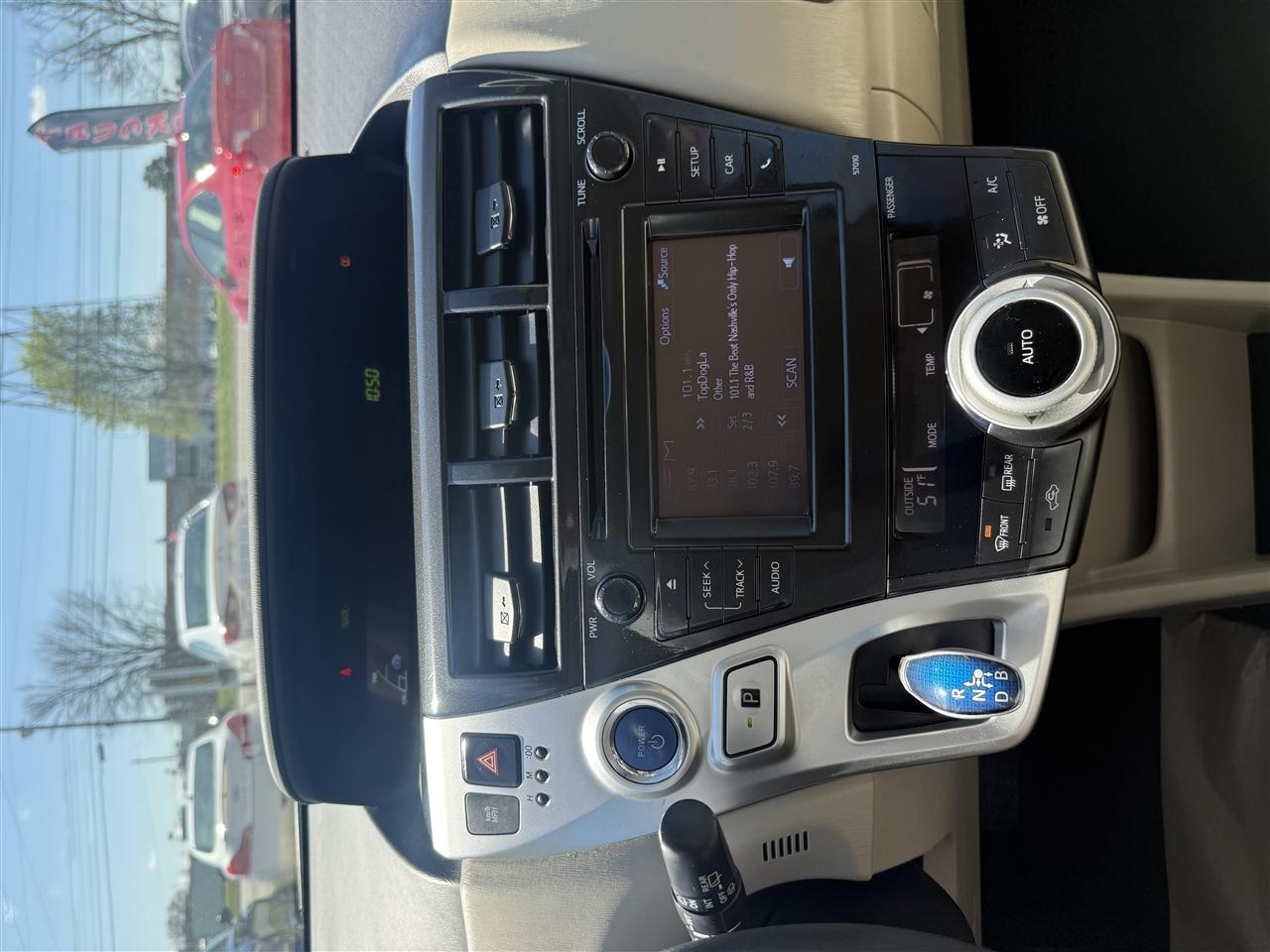 Toyota Prius V Two 2012