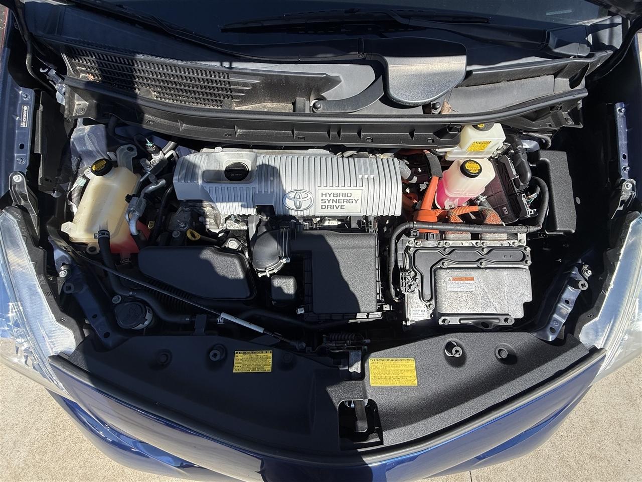 Toyota Prius V Two 2012