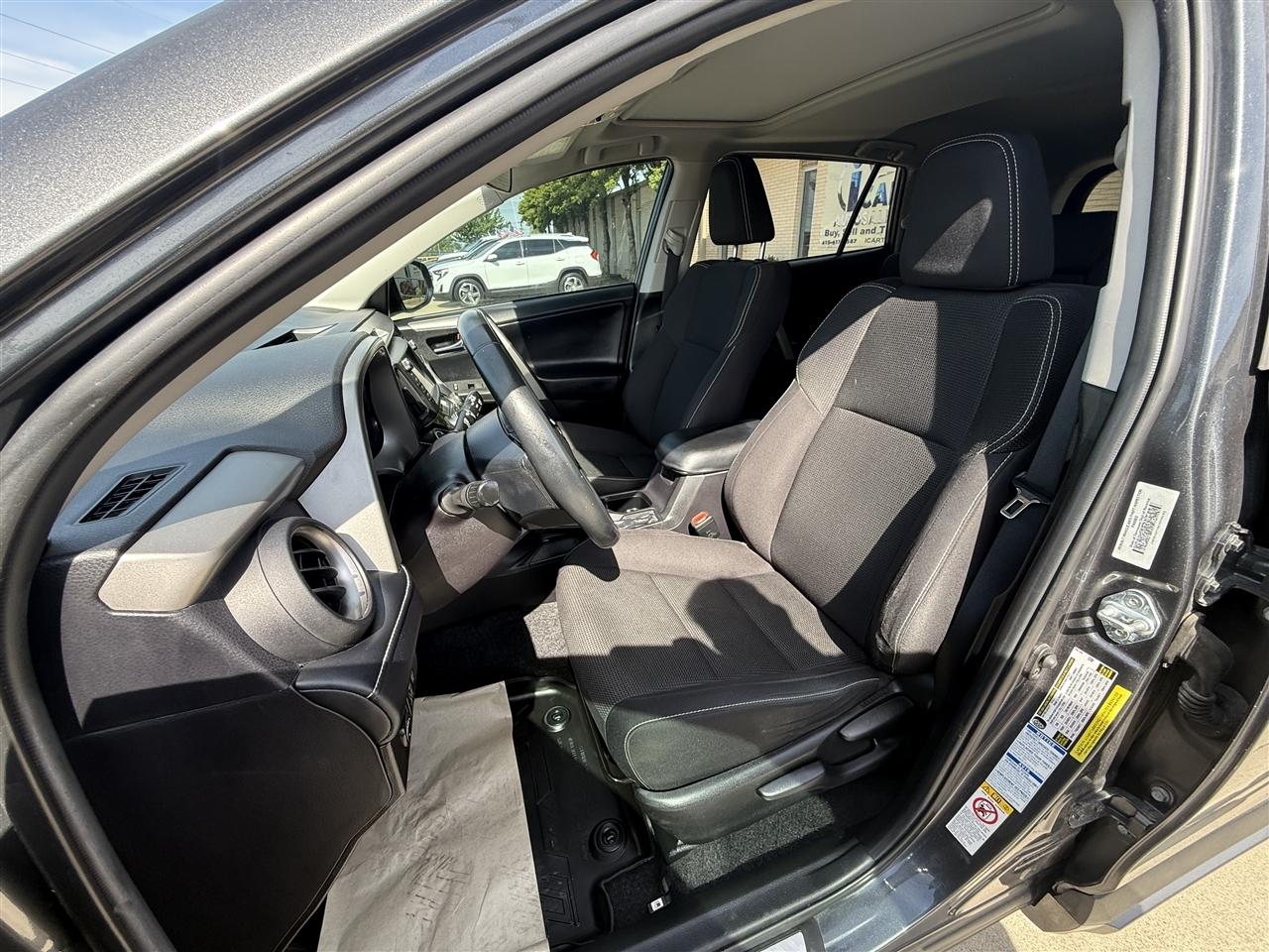 Toyota RAV4 XLE AWD 2018