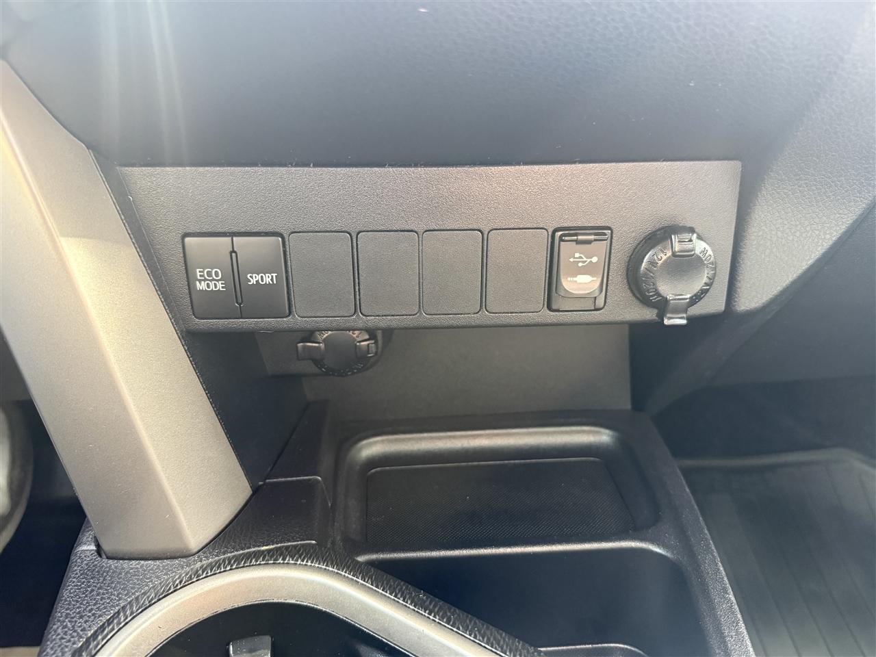 Toyota RAV4 XLE AWD 2018