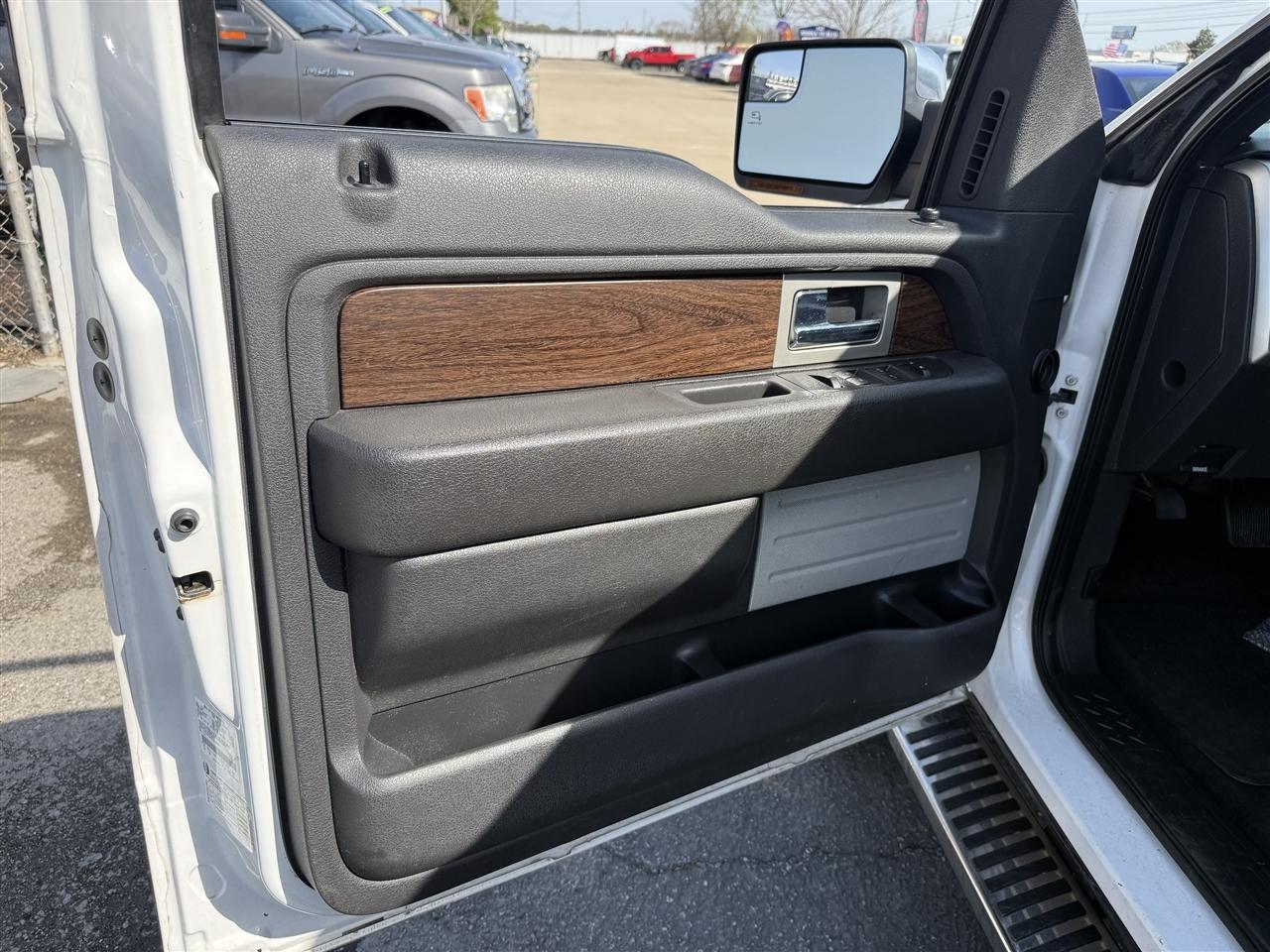 Ford F-150 Lariat SuperCrew 5.5-ft. Bed 4WD 2013