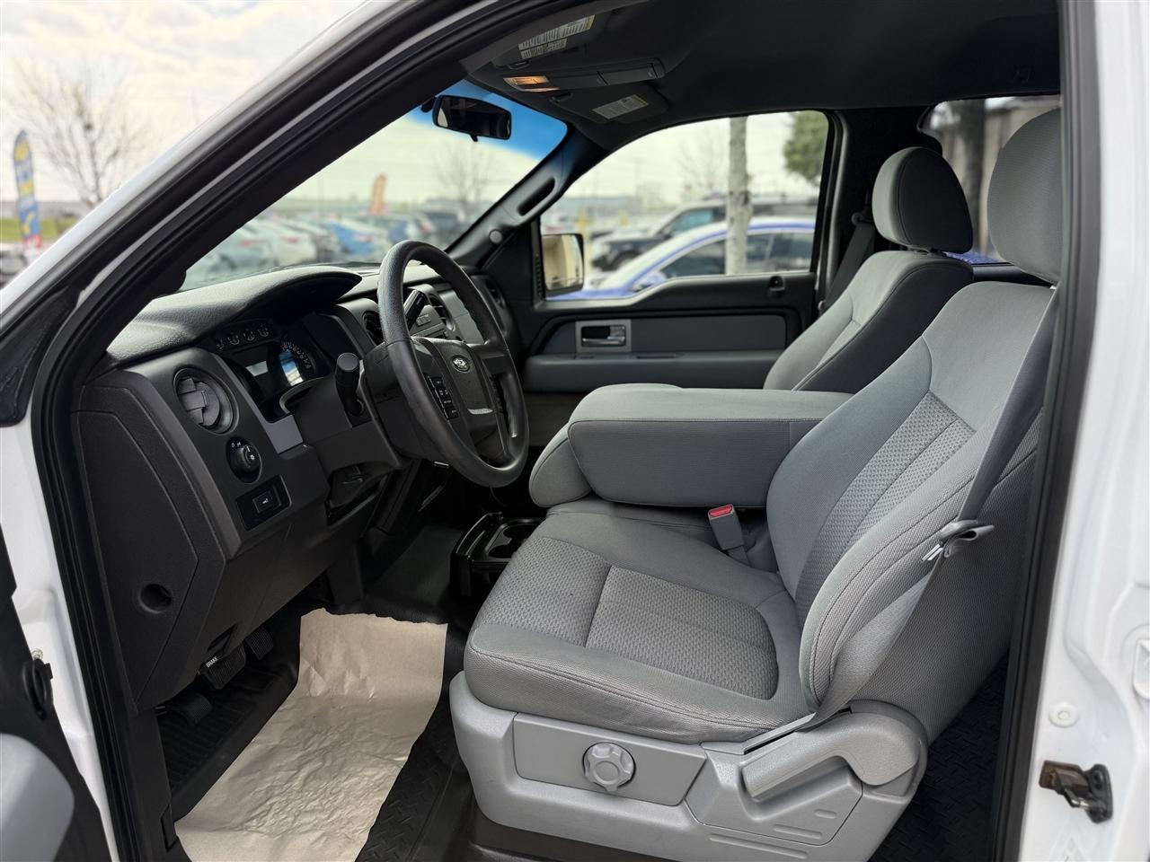 Ford F-150 XL SuperCrew 5.5-ft. Bed 4WD 2014