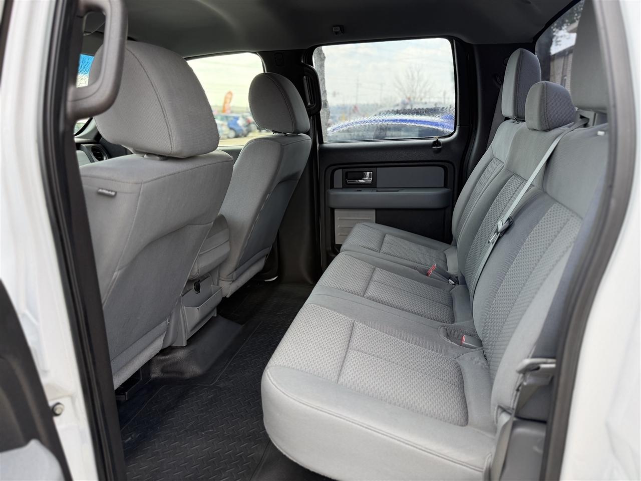 Ford F-150 XL SuperCrew 5.5-ft. Bed 4WD 2014