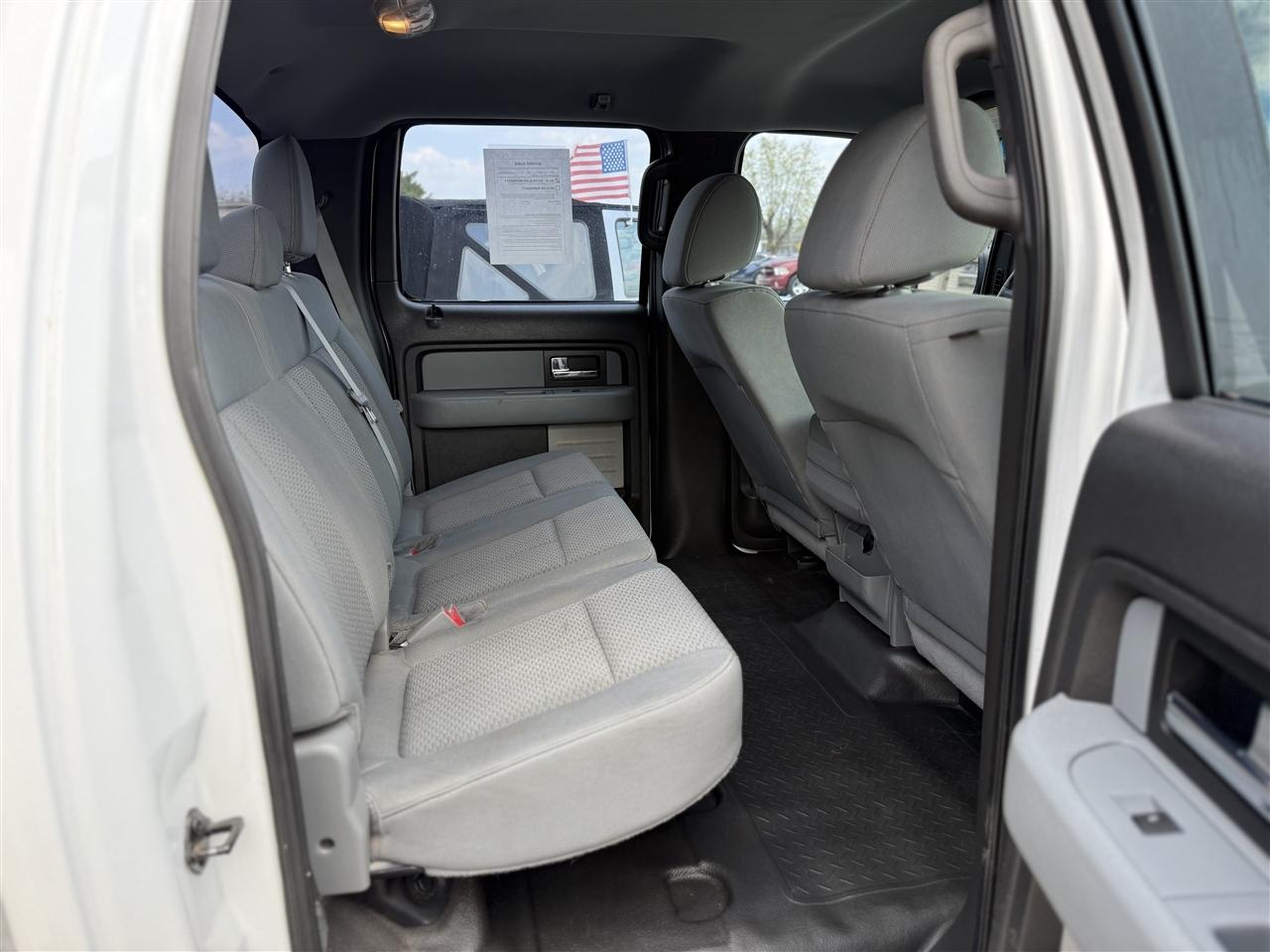 Ford F-150 XL SuperCrew 5.5-ft. Bed 4WD 2014
