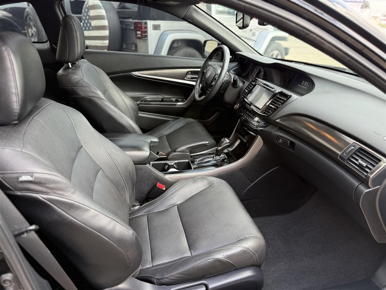 Honda Accord Touring V6 Coupe AT 2016