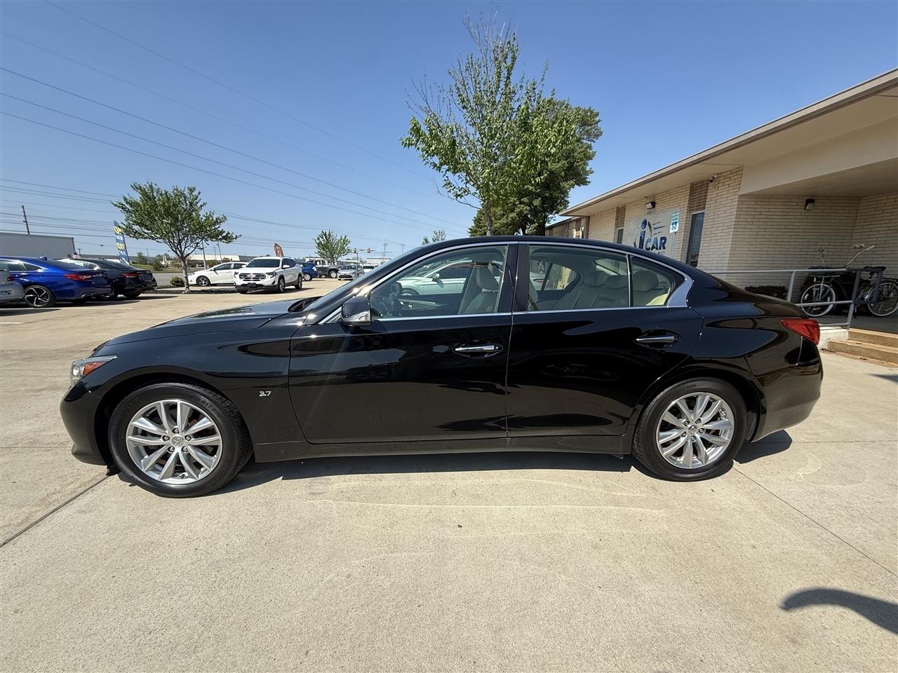 Infiniti Q50 Premium AWD 2015