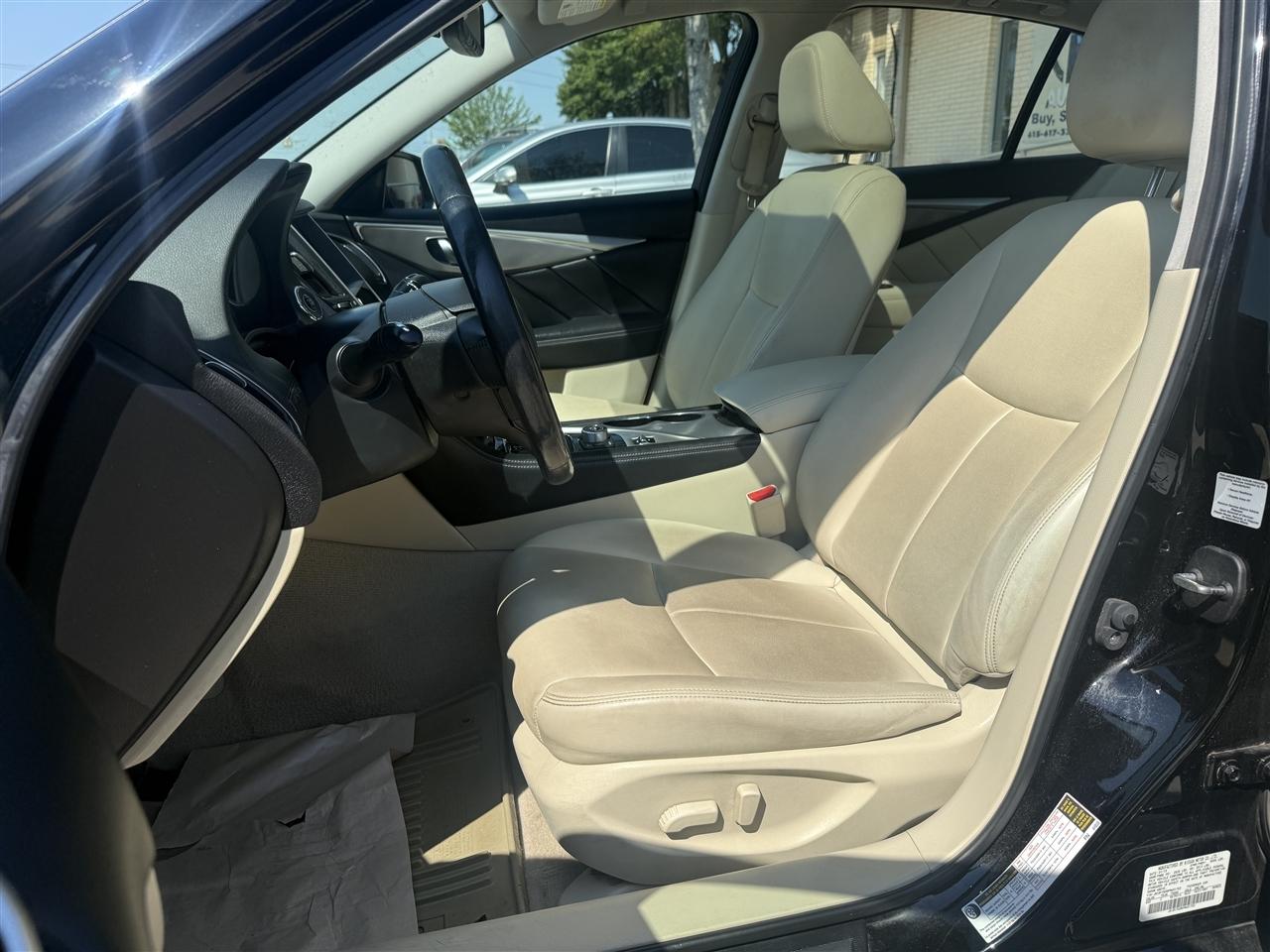 Infiniti Q50 Premium AWD 2015