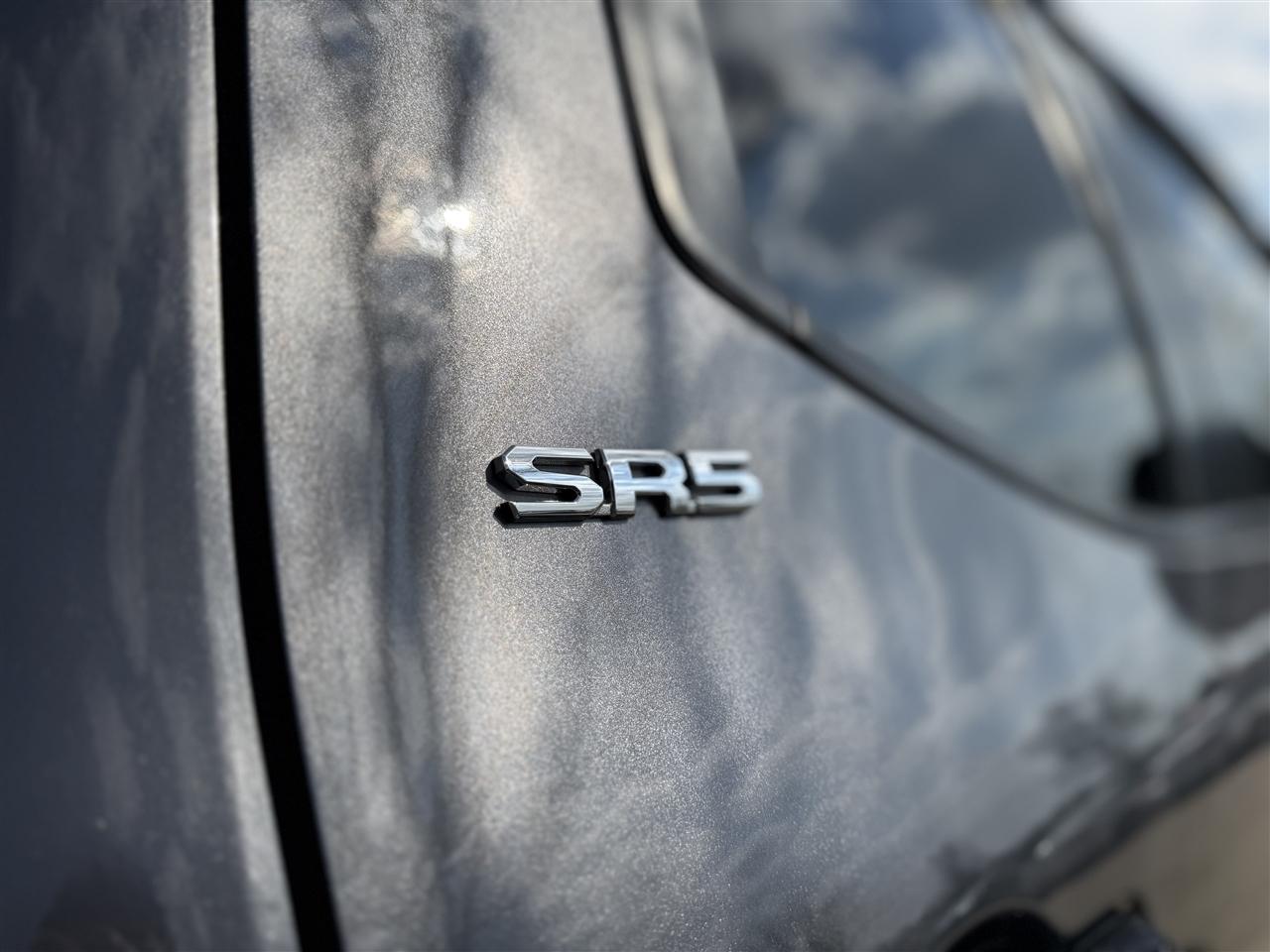 Toyota Tundra SR5 Double Cab 4WD 2024