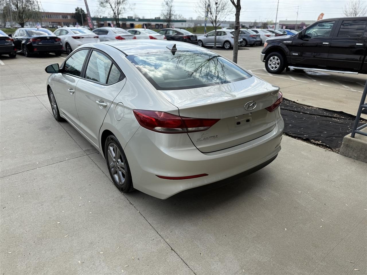 Hyundai Elantra Limited 2018