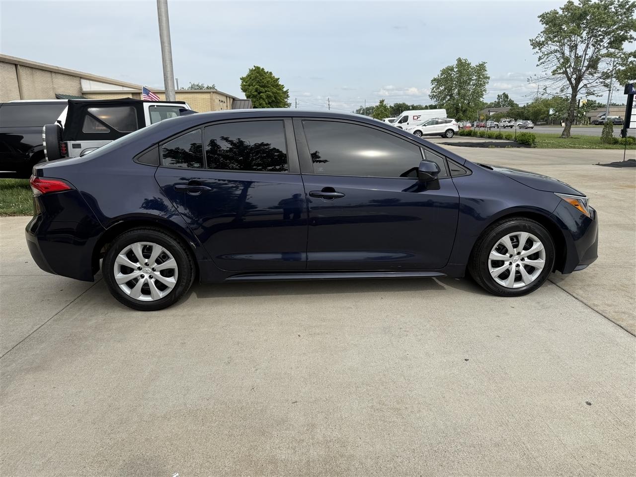Toyota Corolla LE 2022