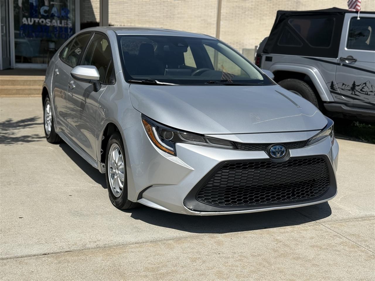 Toyota Corolla LE Hybrid 2021