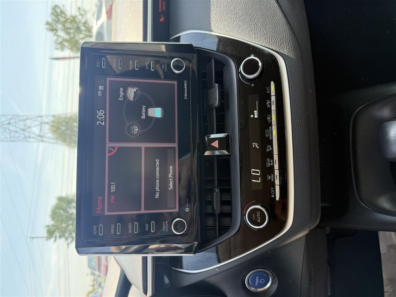 Toyota Corolla LE Hybrid 2021