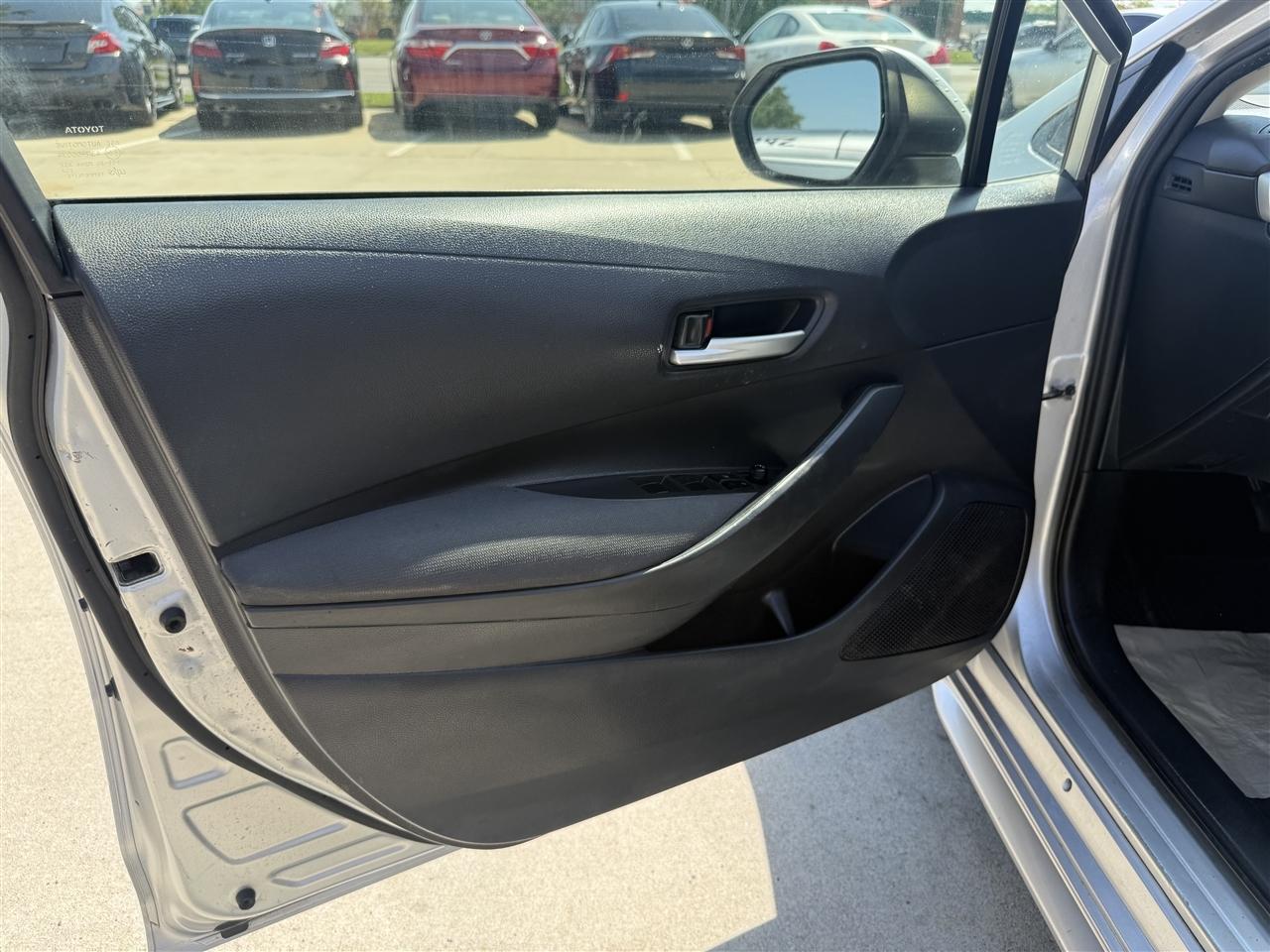 Toyota Corolla LE Hybrid 2021