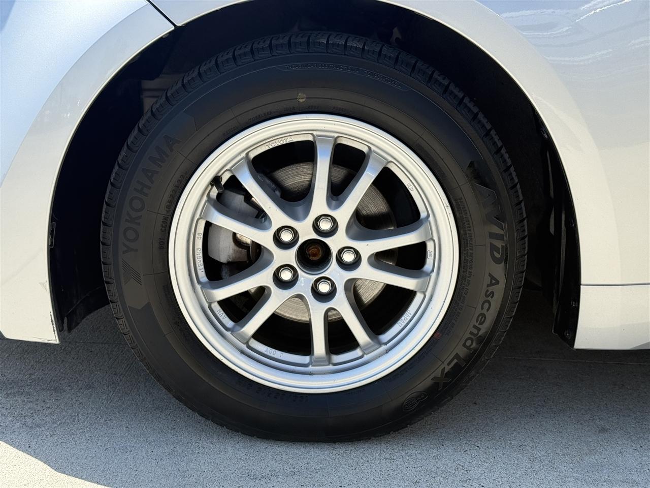 Toyota Corolla LE Hybrid 2021