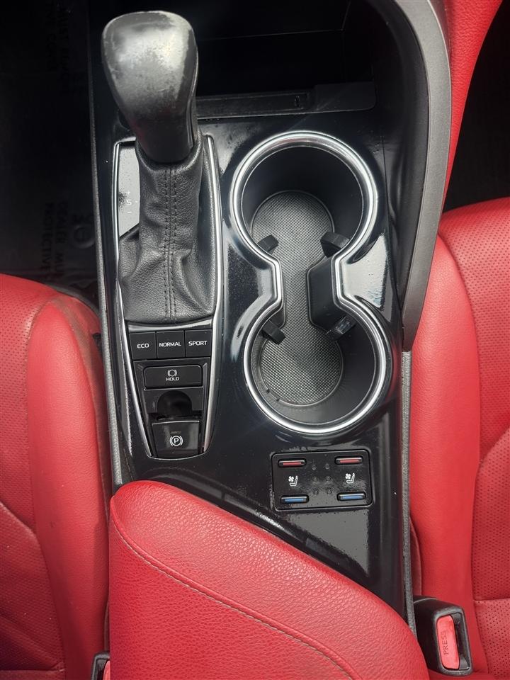 Toyota Camry XSE V6 2020