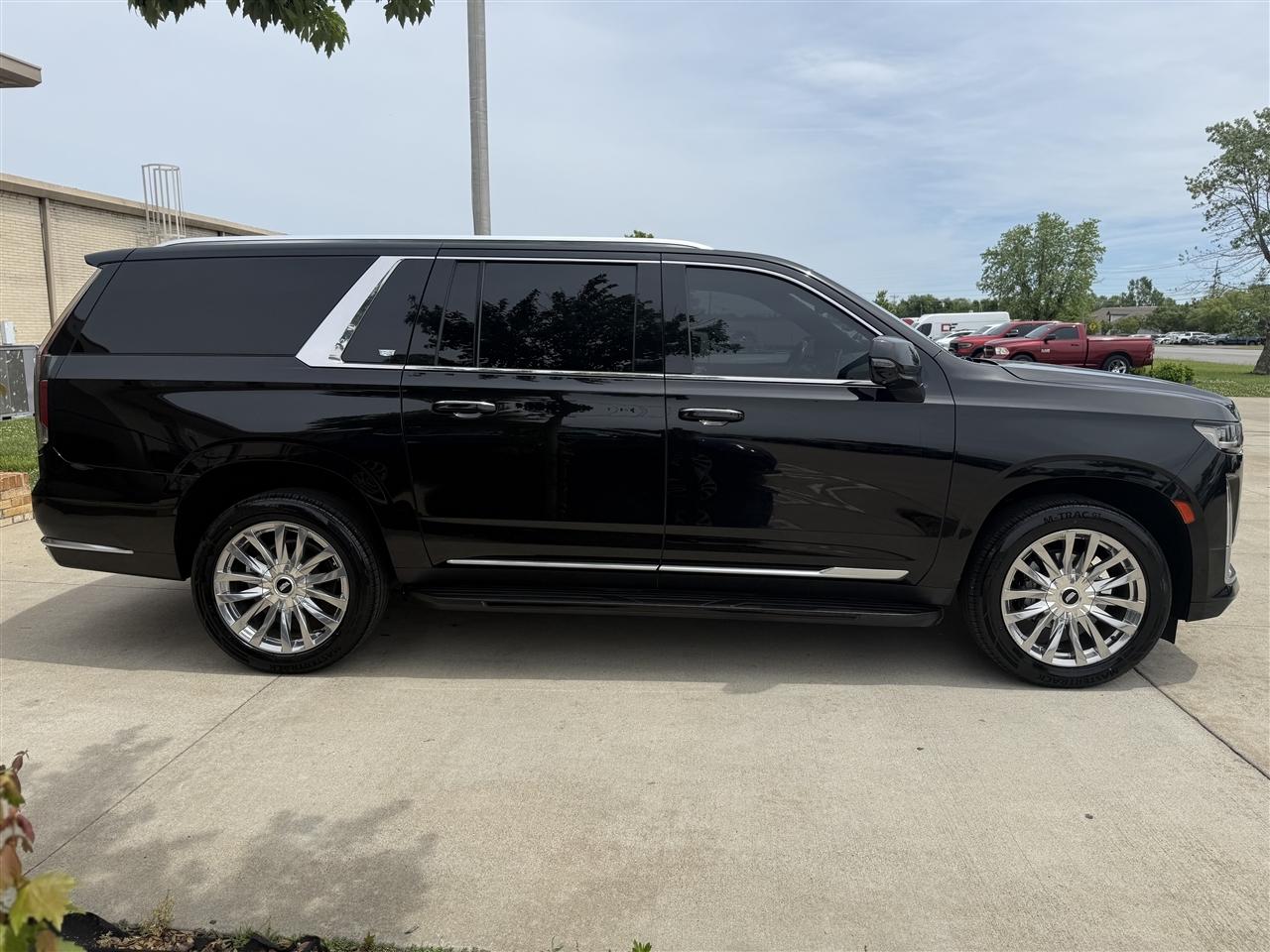 Cadillac Escalade ESV Premium Luxury 4WD 2022