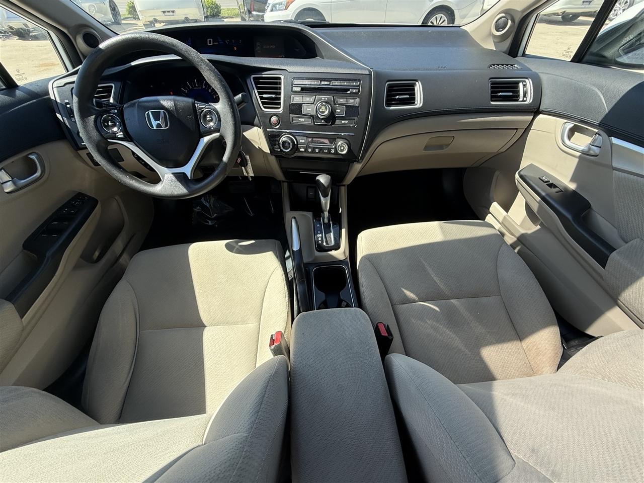 Honda Civic EX Sedan 5-Speed AT 2013