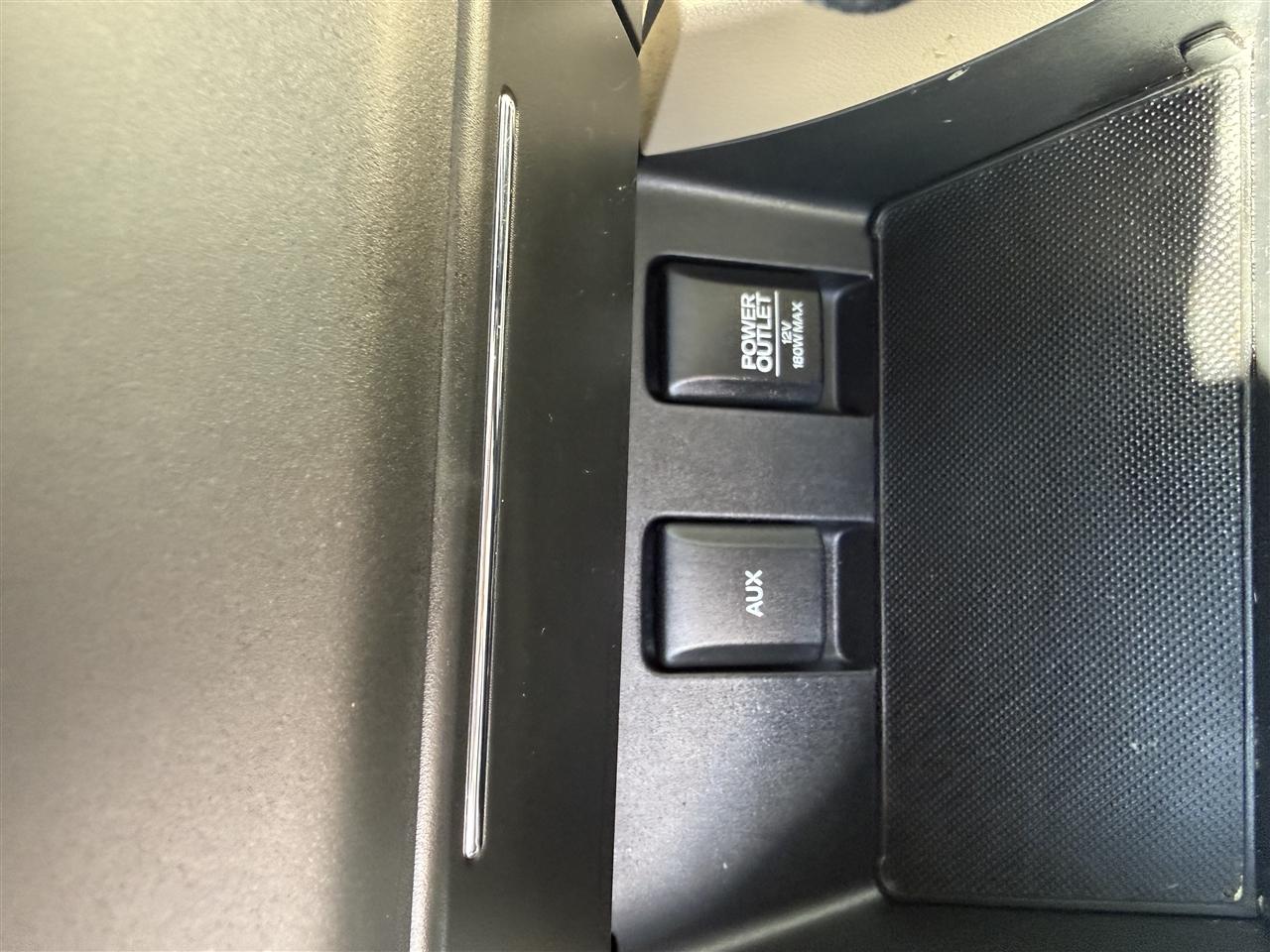 Honda Civic EX Sedan 5-Speed AT 2013