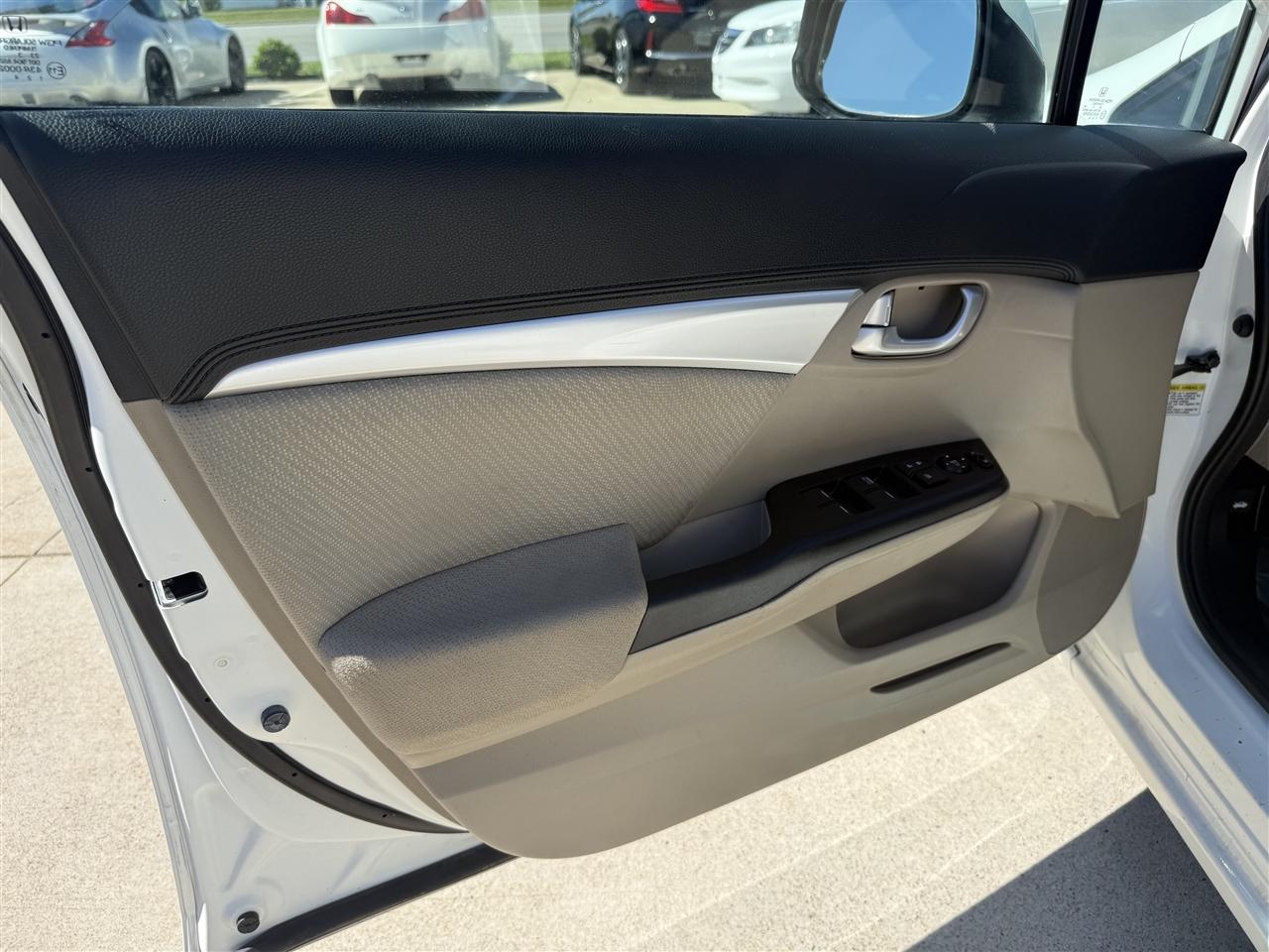 Honda Civic EX Sedan 5-Speed AT 2013