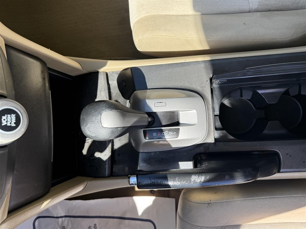 Honda Accord LX sedan AT 2011