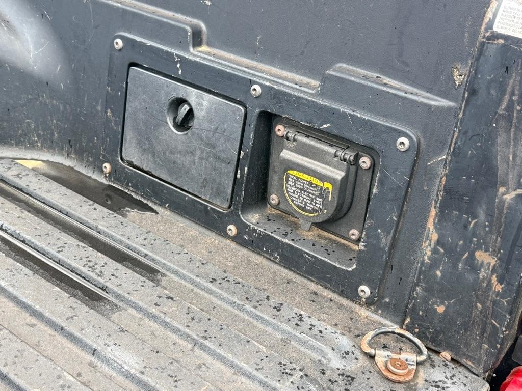 Toyota Tacoma 4WD SR5 Double Cab 6' Bed AT (Natl) 2009